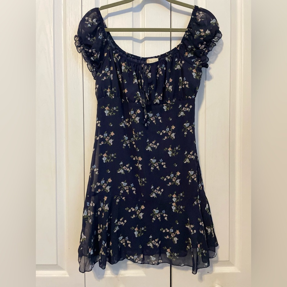 Altar'd State Navy Floral Cap Sleeved Dress Size Medium